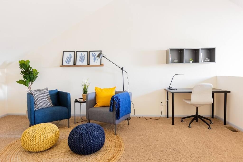 Cozy 2br W/ Valley Views Apartment Vernon