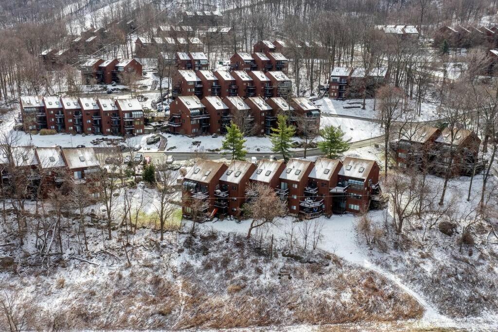 Cozy 2br W/ Valley Views Vernon